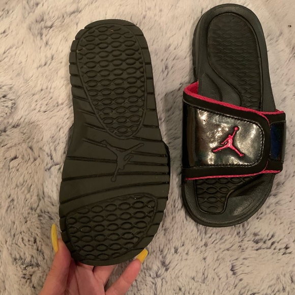 jordan flops - Picture 2 of 2